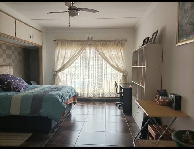 4 BEDROOM HOUSE FOR SALE IN NORKEM PARK